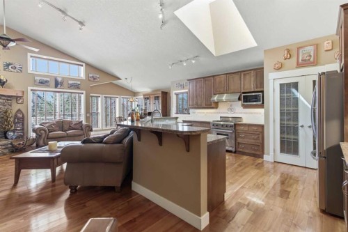 183 Discovery Ridge Way Sw, Calgary, AB - Indoor Photo Showing Kitchen