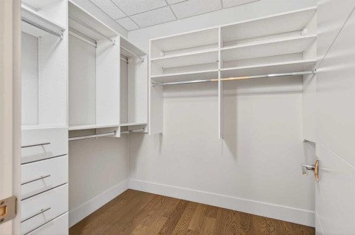 101-23 Mahogany Circle Se, Calgary, AB - Indoor With Storage