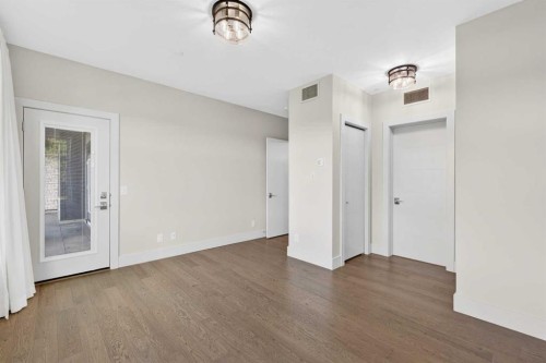 101-23 Mahogany Circle Se, Calgary, AB - Indoor Photo Showing Other Room