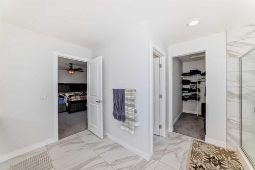 2004 Ravensdun Crescent Se, Airdrie, AB - Indoor