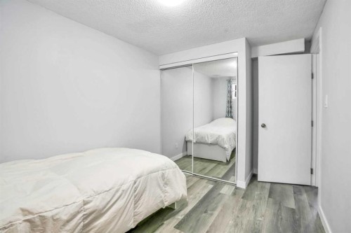 76 Aberfoyle Close Ne, Calgary, AB - Indoor Photo Showing Bedroom