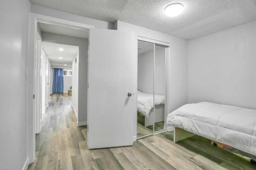 76 Aberfoyle Close Ne, Calgary, AB - Indoor Photo Showing Bedroom
