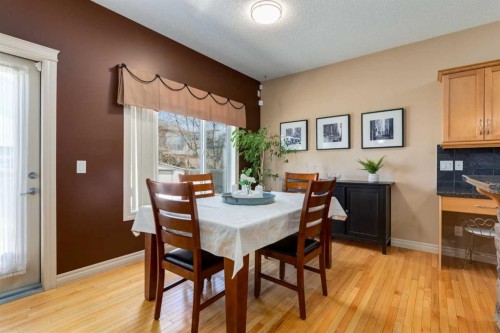 195 Willowmere Close, Chestermere, AB - Indoor Photo Showing Dining Room