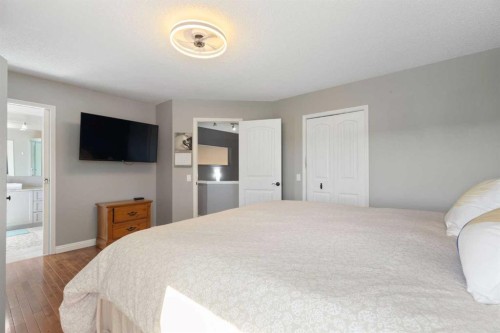 1030 Mckenzie Lake Bay Se, Calgary, AB - Indoor Photo Showing Bedroom