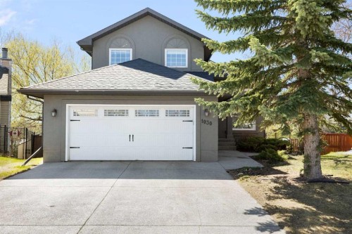 1030 Mckenzie Lake Bay Se, Calgary, AB - Outdoor