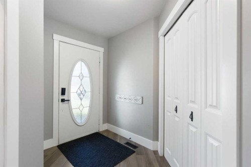 1030 Mckenzie Lake Bay Se, Calgary, AB - Indoor Photo Showing Other Room