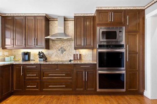 1030 Mckenzie Lake Bay Se, Calgary, AB - Indoor Photo Showing Kitchen