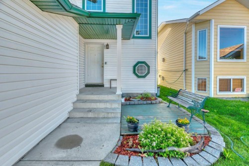 7 Springs Crescent Se, Airdrie, AB - Outdoor With Exterior