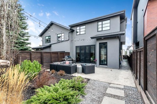 1834 30 Avenue Sw, Calgary, AB - Outdoor