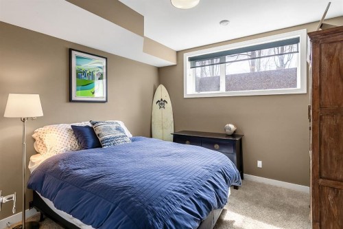 1834 30 Avenue Sw, Calgary, AB - Indoor Photo Showing Other Room