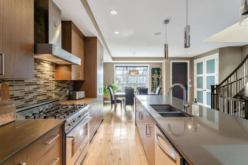1834 30 Avenue Sw, Calgary, AB - Indoor Photo Showing Kitchen With Double Sink With Upgraded Kitchen
