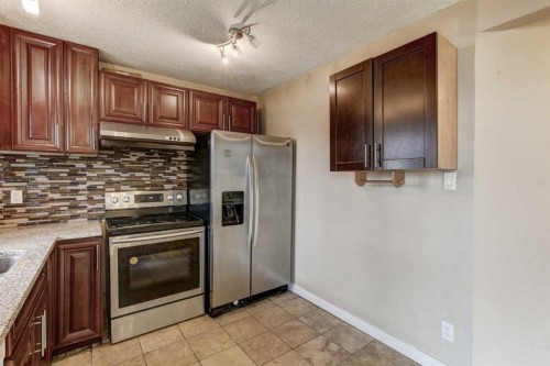 1163 Falworth Road Ne, Calgary, AB - Indoor Photo Showing Kitchen