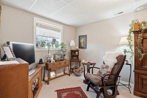 1126 Child Avenue Ne, Calgary, AB - Indoor