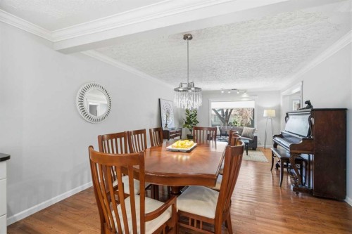 1126 Child Avenue Ne, Calgary, AB - Indoor Photo Showing Dining Room
