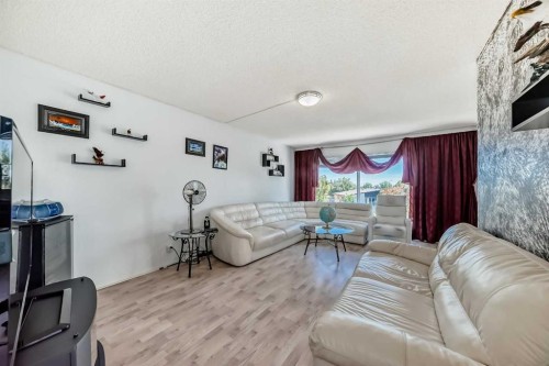131 Ranchlands Court Nw, Calgary, AB - Indoor
