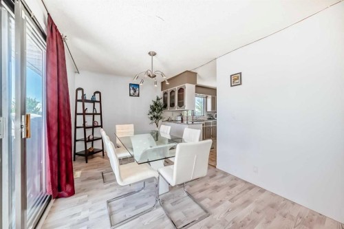 131 Ranchlands Court Nw, Calgary, AB - Indoor Photo Showing Dining Room
