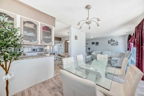 131 Ranchlands Court Nw, Calgary, AB - Indoor
