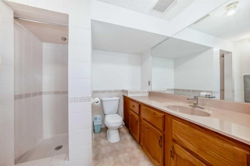 131 Ranchlands Court Nw, Calgary, AB - Indoor Photo Showing Bathroom