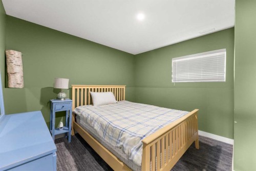 31275 Range Road 13, Rural Mountain View County, AB - Indoor Photo Showing Bedroom