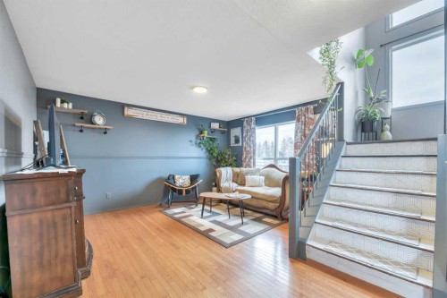 512 Highland Close, Strathmore, AB - Indoor