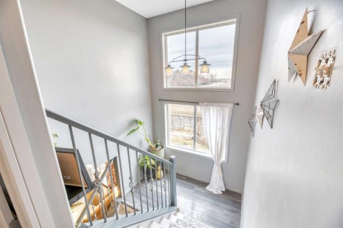 512 Highland Close, Strathmore, AB - Indoor Photo Showing Other Room