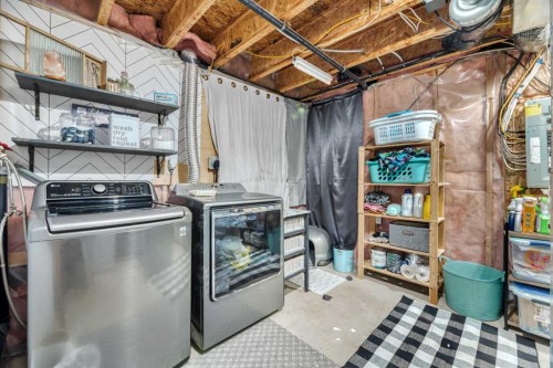 512 Highland Close, Strathmore, AB - Indoor