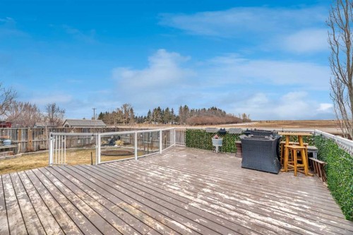 512 Highland Close, Strathmore, AB - Outdoor
