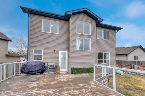 512 Highland Close, Strathmore, AB - Outdoor With Exterior