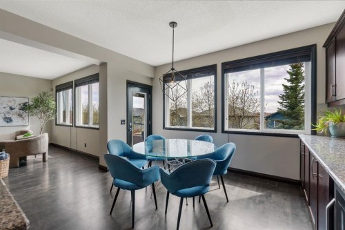 55 Evanspark Circle Nw, Calgary, AB - Indoor Photo Showing Dining Room