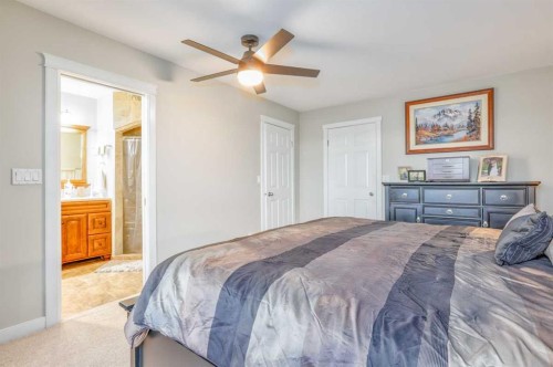228 Wood Valley Bay Sw, Calgary, AB - Indoor Photo Showing Bedroom