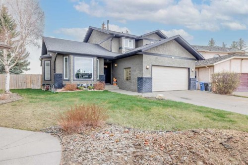 228 Wood Valley Bay Sw, Calgary, AB - Outdoor