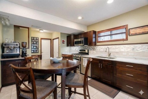 113 Sierra Vista Terrace Sw, Calgary, AB 