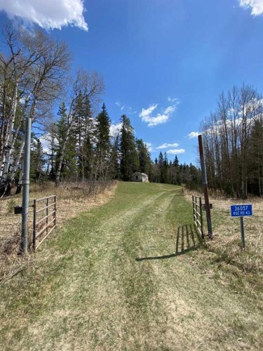 36057 Range Road 43  Rural Red Deer County, AB T4G 0L5