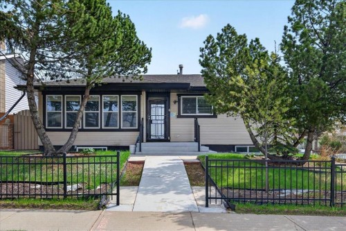 3620 28 Street Se, Calgary, AB - Outdoor