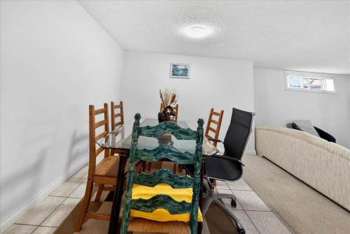 3620 28 Street Se, Calgary, AB - Indoor Photo Showing Dining Room