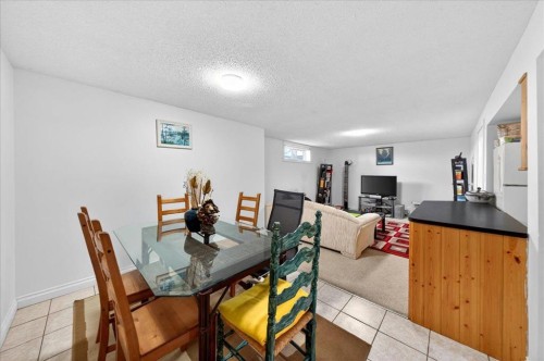 3620 28 Street Se, Calgary, AB - Indoor Photo Showing Dining Room