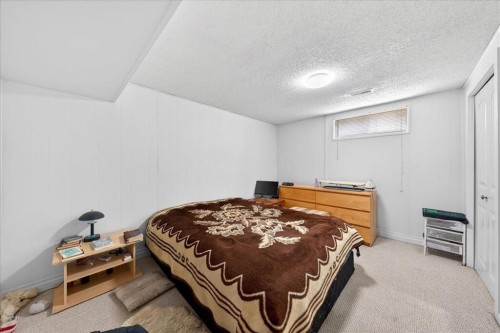 3620 28 Street Se, Calgary, AB - Indoor Photo Showing Bedroom