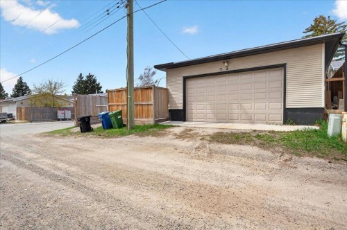 3620 28 Street Se, Calgary, AB - Outdoor