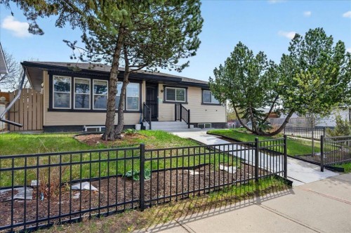 3620 28 Street Se, Calgary, AB - Outdoor