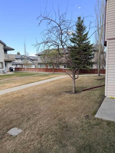 104-4 Everridge Square Sw, Calgary, AB 