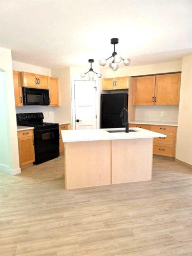 104-4 Everridge Square Sw, Calgary, AB 