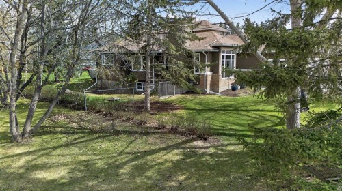 756 East Chestermere Drive, Chestermere, AB - Outdoor