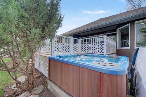 756 East Chestermere Drive, Chestermere, AB - Outdoor With Deck Patio Veranda