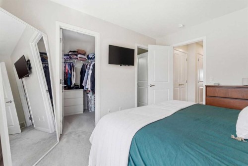 48 Magnolia Parade Se, Calgary, AB - Indoor Photo Showing Bedroom