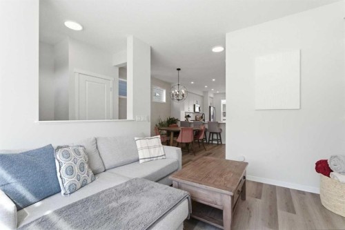 48 Magnolia Parade Se, Calgary, AB - Indoor Photo Showing Other Room