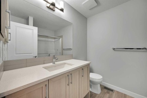 1132 Sage Hill Grove Nw, Calgary, AB - Indoor Photo Showing Bathroom