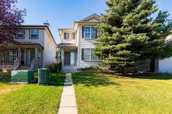 25 Everridge Way SW Calgary, AB T2Y 4S1