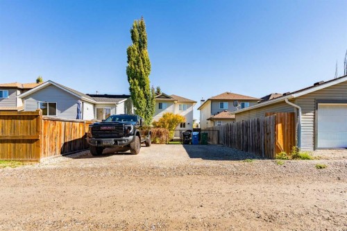 25 Everridge Way Sw, Calgary, AB - Outdoor