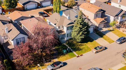 25 Everridge Way Sw, Calgary, AB - Outdoor
