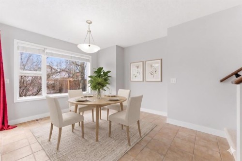 25 Everridge Way Sw, Calgary, AB - Indoor Photo Showing Dining Room